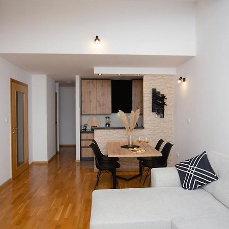 Apartment Cejf Mostar Esterno foto