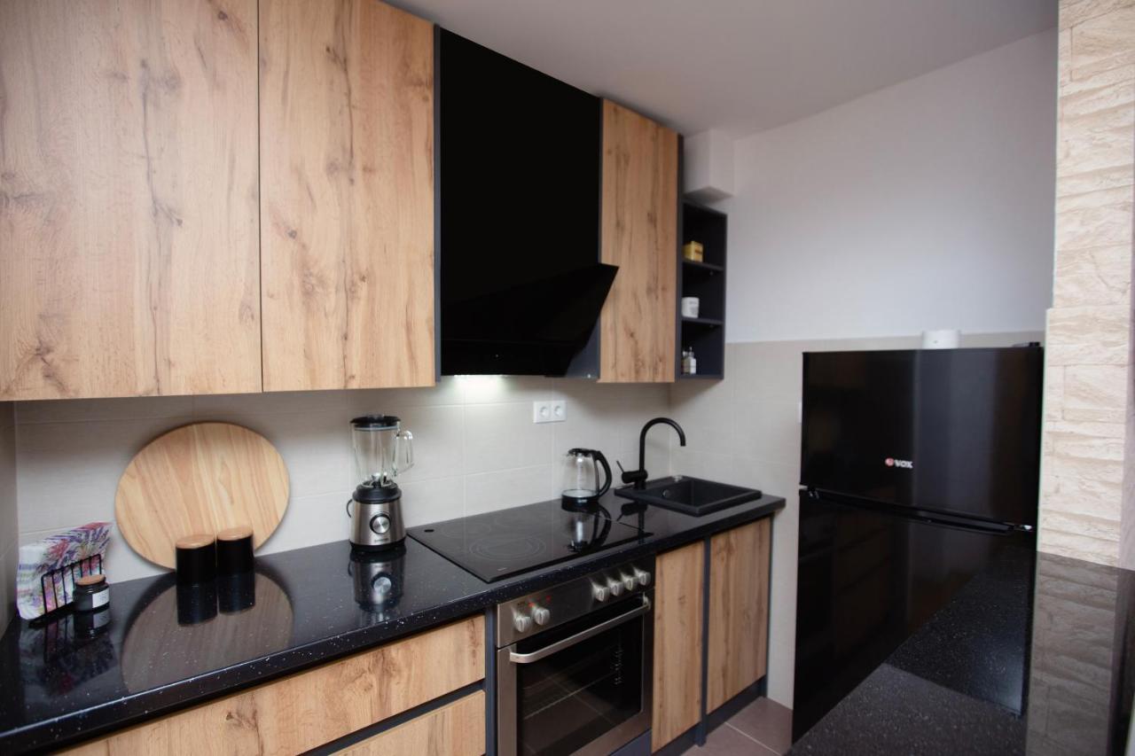 Apartment Cejf Mostar Esterno foto